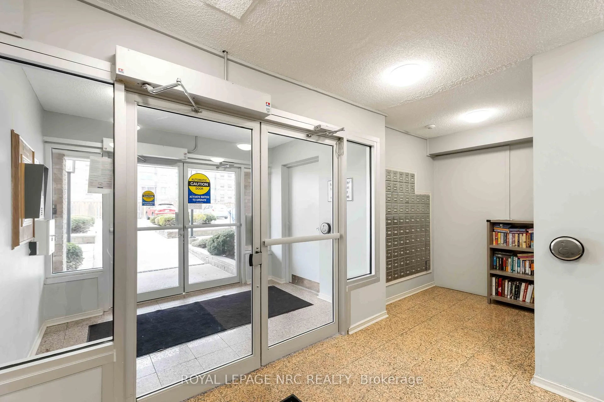 Photo 9 of Unit 219, 78 Roehampton Avenue, St. Catharines, Carlton/Bunting — HOMEH