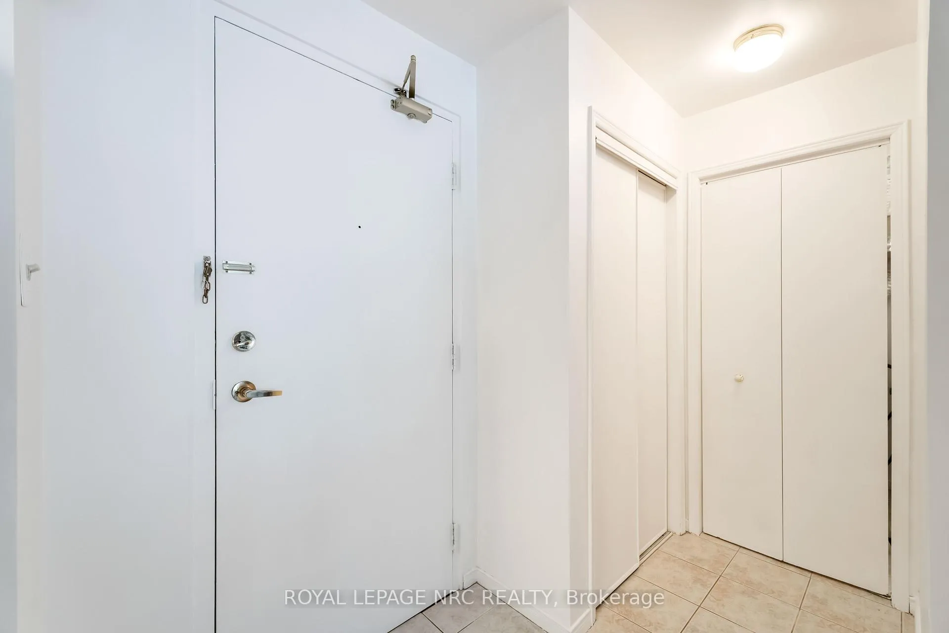 Photo 11 of Unit 219, 78 Roehampton Avenue, St. Catharines, Carlton/Bunting — HOMEH