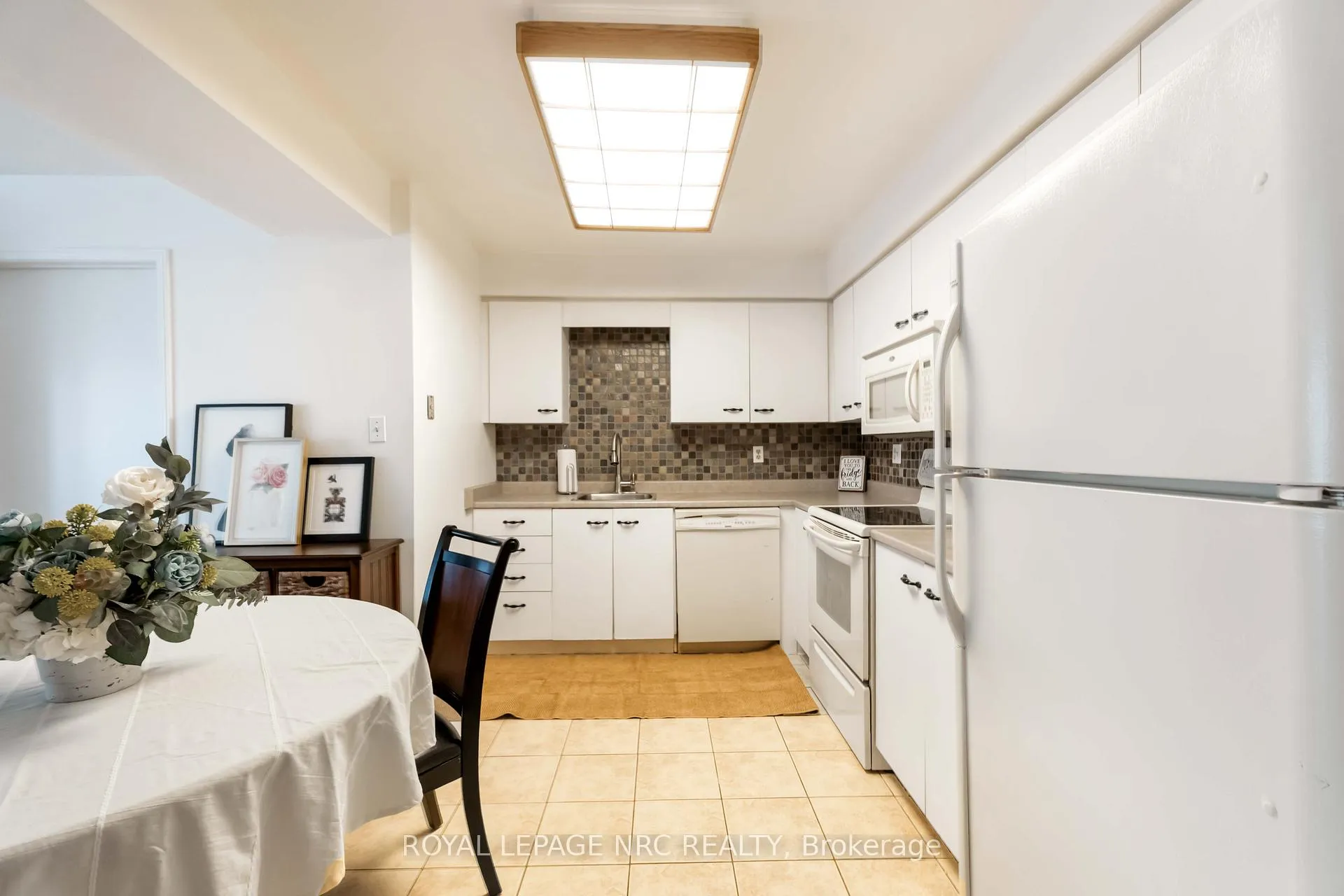 Photo 13 of Unit 219, 78 Roehampton Avenue, St. Catharines, Carlton/Bunting — HOMEH