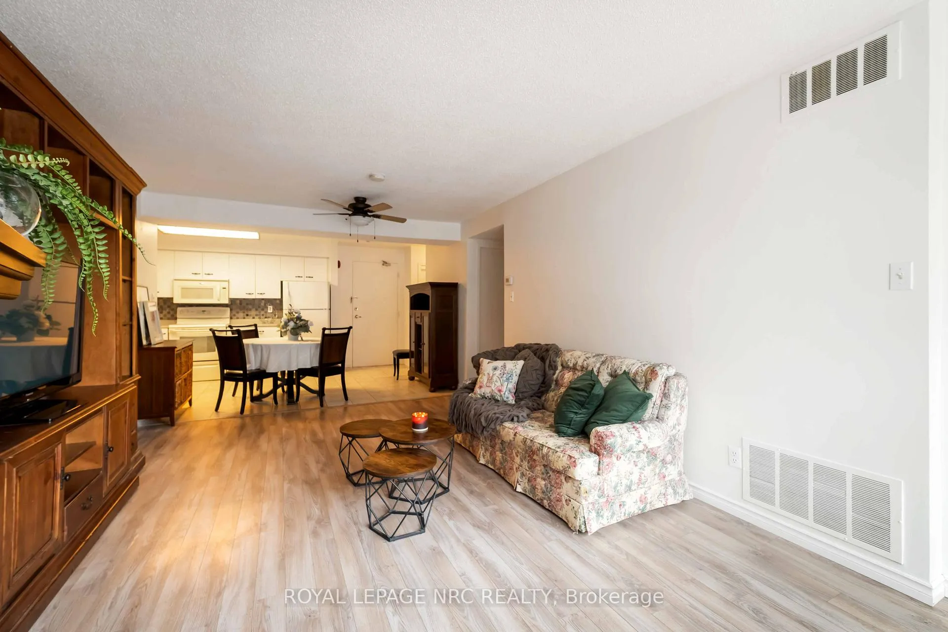 Photo 22 of Unit 219, 78 Roehampton Avenue, St. Catharines, Carlton/Bunting — HOMEH