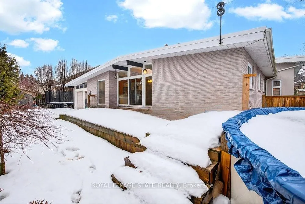 Photo 6 of 746 Quaker Road, Pelham, Fonthill — HOMEH