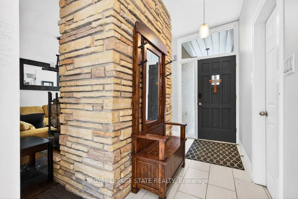 Photo 11 of 746 Quaker Road, Pelham, Fonthill — HOMEH