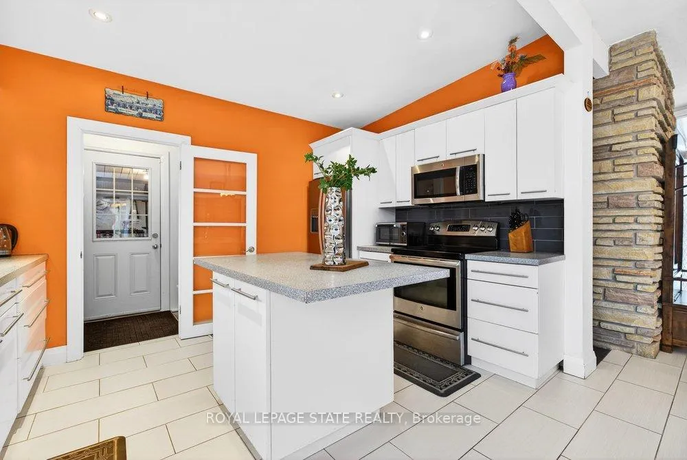 Photo 18 of 746 Quaker Road, Pelham, Fonthill — HOMEH