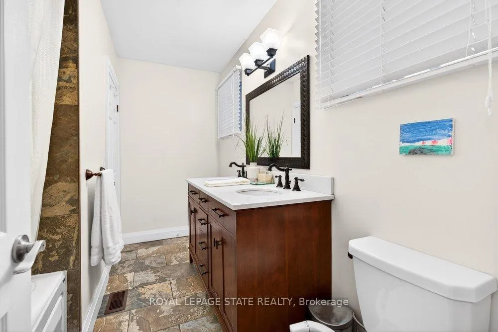 Photo 25 of 746 Quaker Road, Pelham, Fonthill — HOMEH