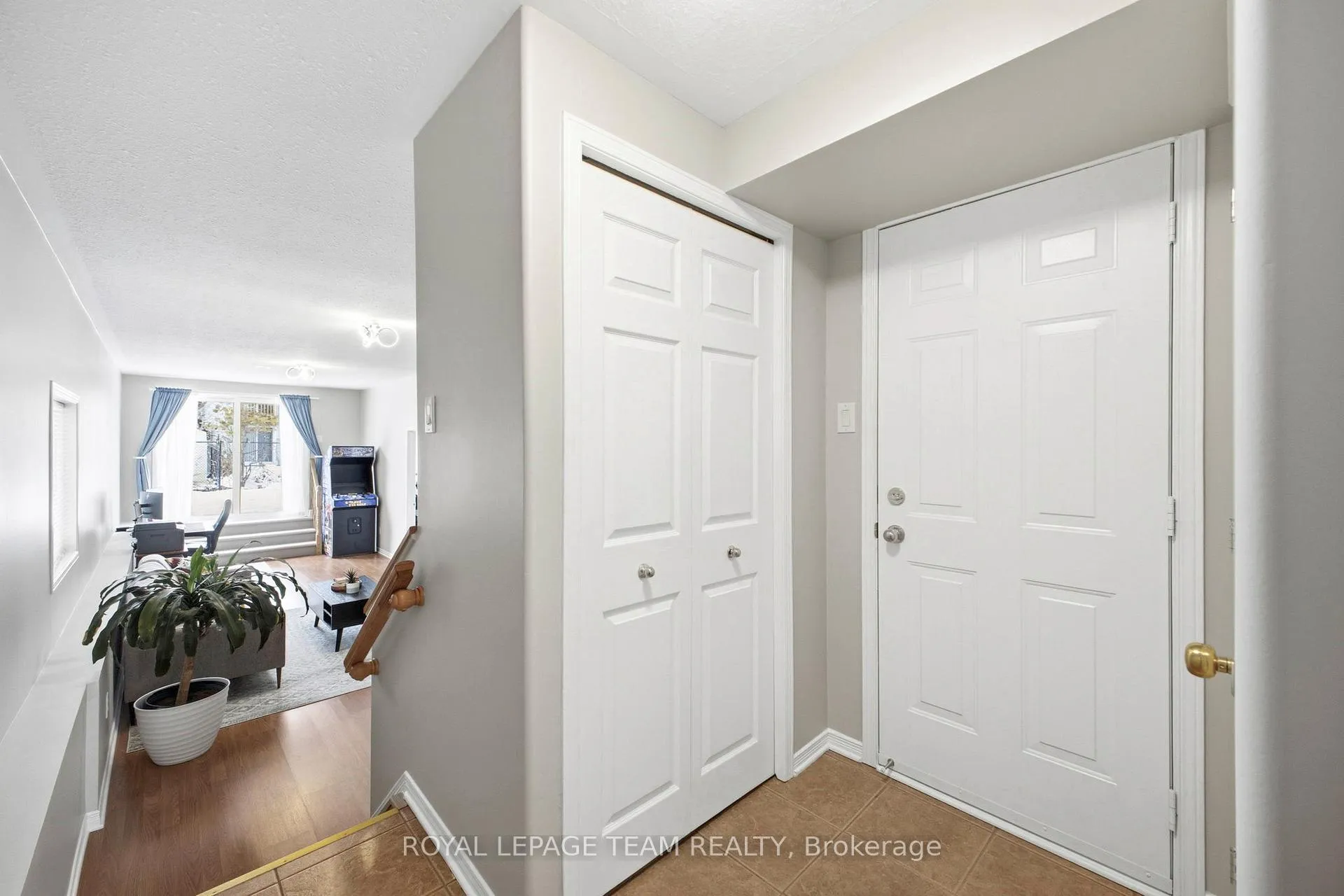 Photo 35 of 85 Splinter Crescent, Ottawa, Fairfield Heights — HOMEH