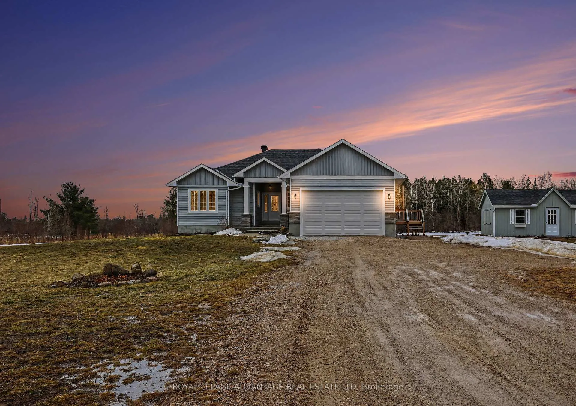 Photo 2 of 383 Menzies Munroe Side Road, Tay Valley, Bathurst/Burgess & Sherbrooke (Bathurst) Twp — HOMEH