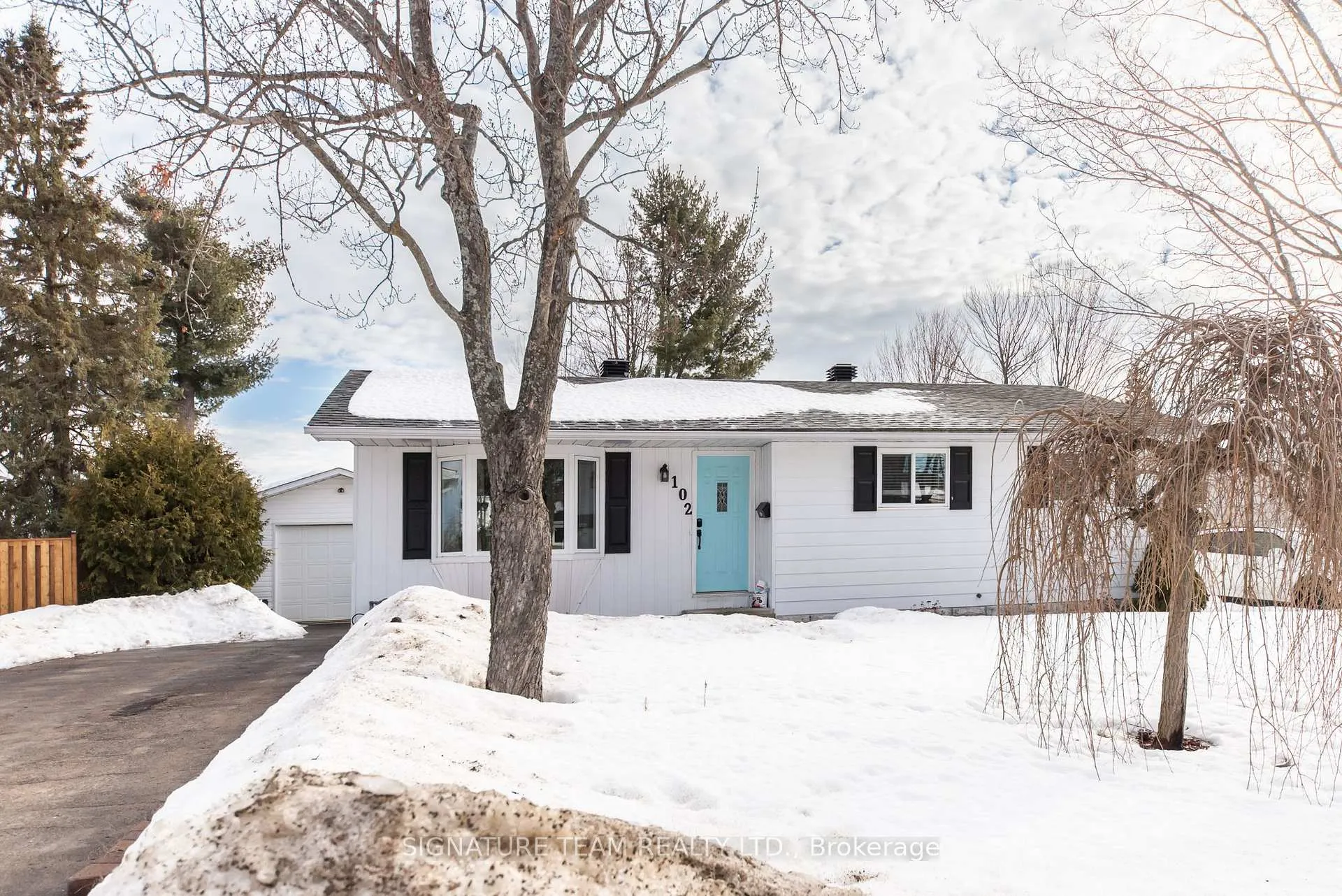 Photo 1 of 102 Hemlock Street, Petawawa — HOMEH