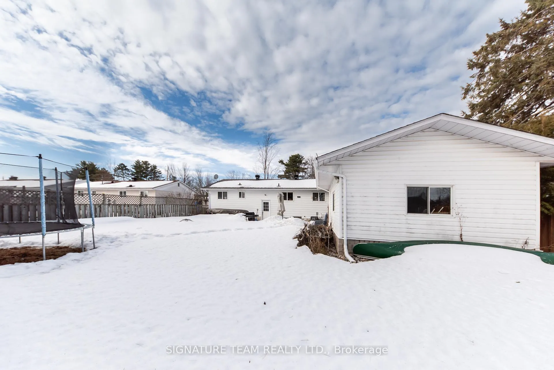 Photo 6 of 102 Hemlock Street, Petawawa — HOMEH