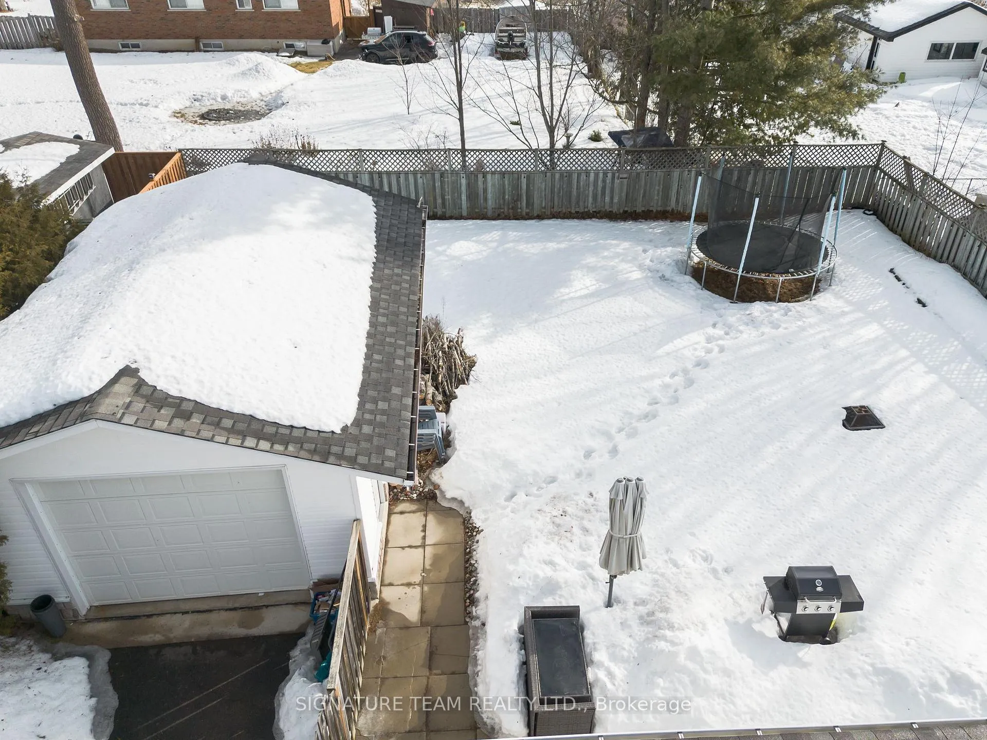 Photo 10 of 102 Hemlock Street, Petawawa — HOMEH