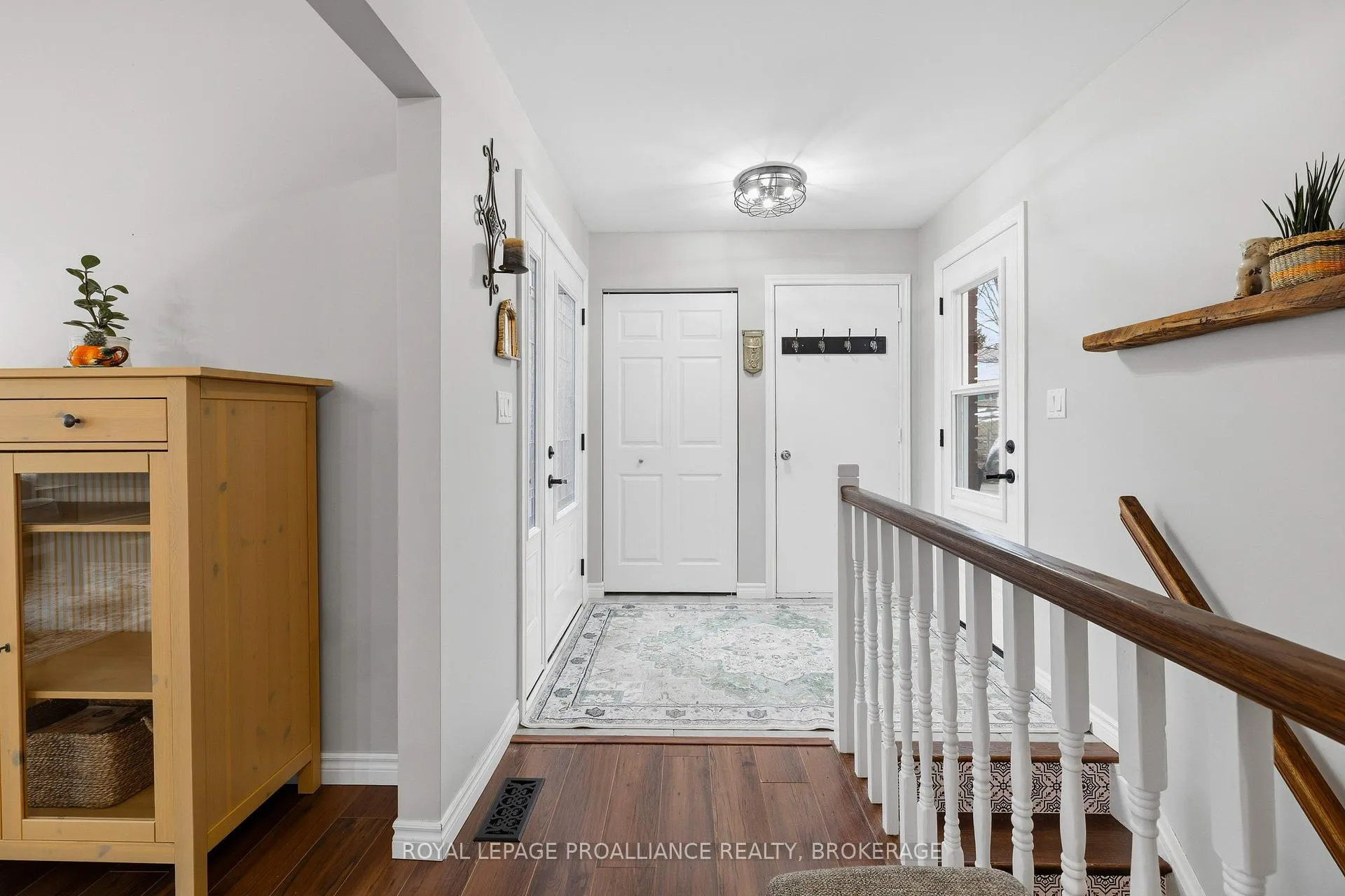 Photo 4 of 774 High Gate Park Drive, Kingston, South of Taylor-Kidd Blvd — HOMEH