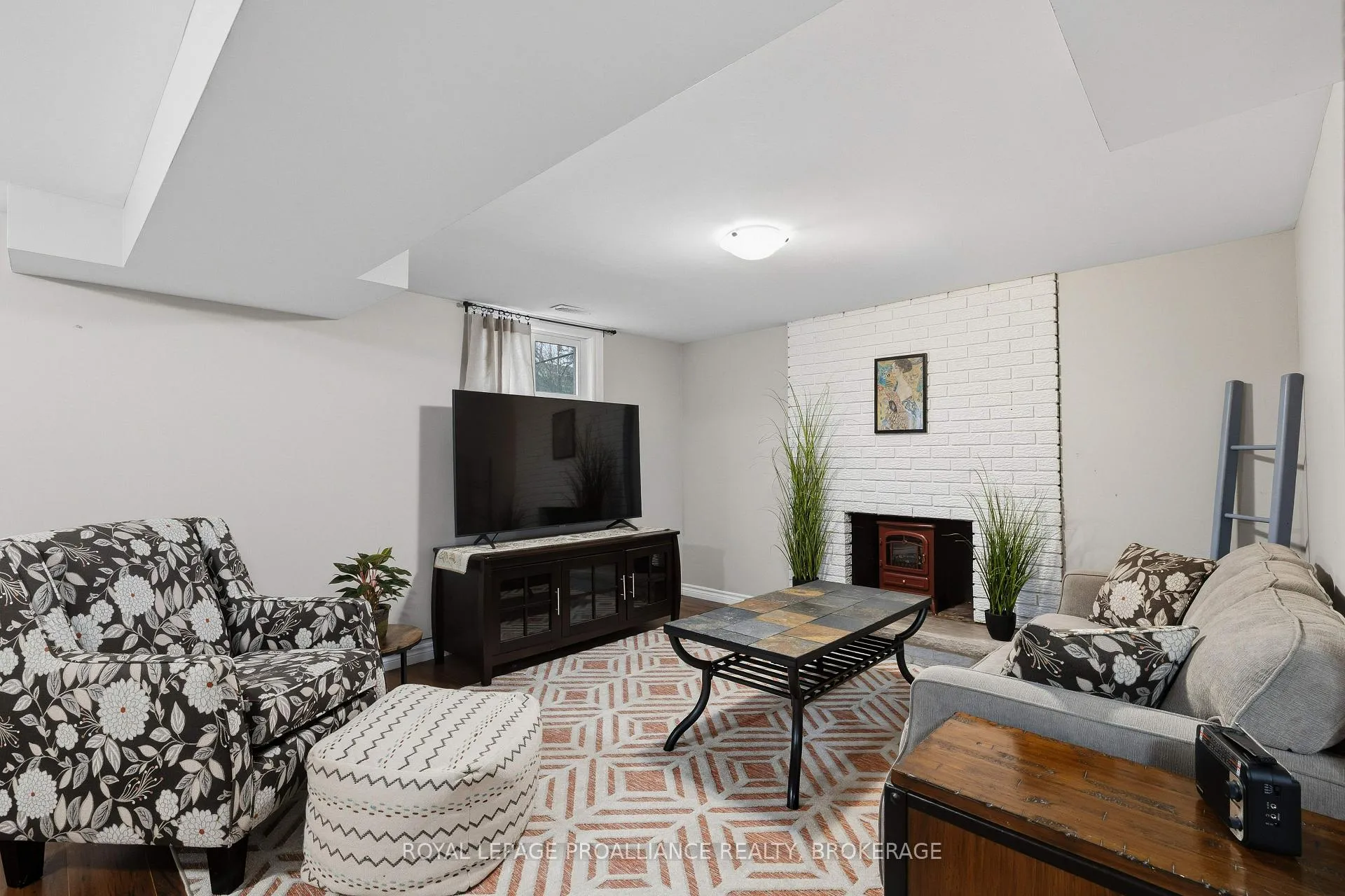 Photo 33 of 774 High Gate Park Drive, Kingston, South of Taylor-Kidd Blvd — HOMEH