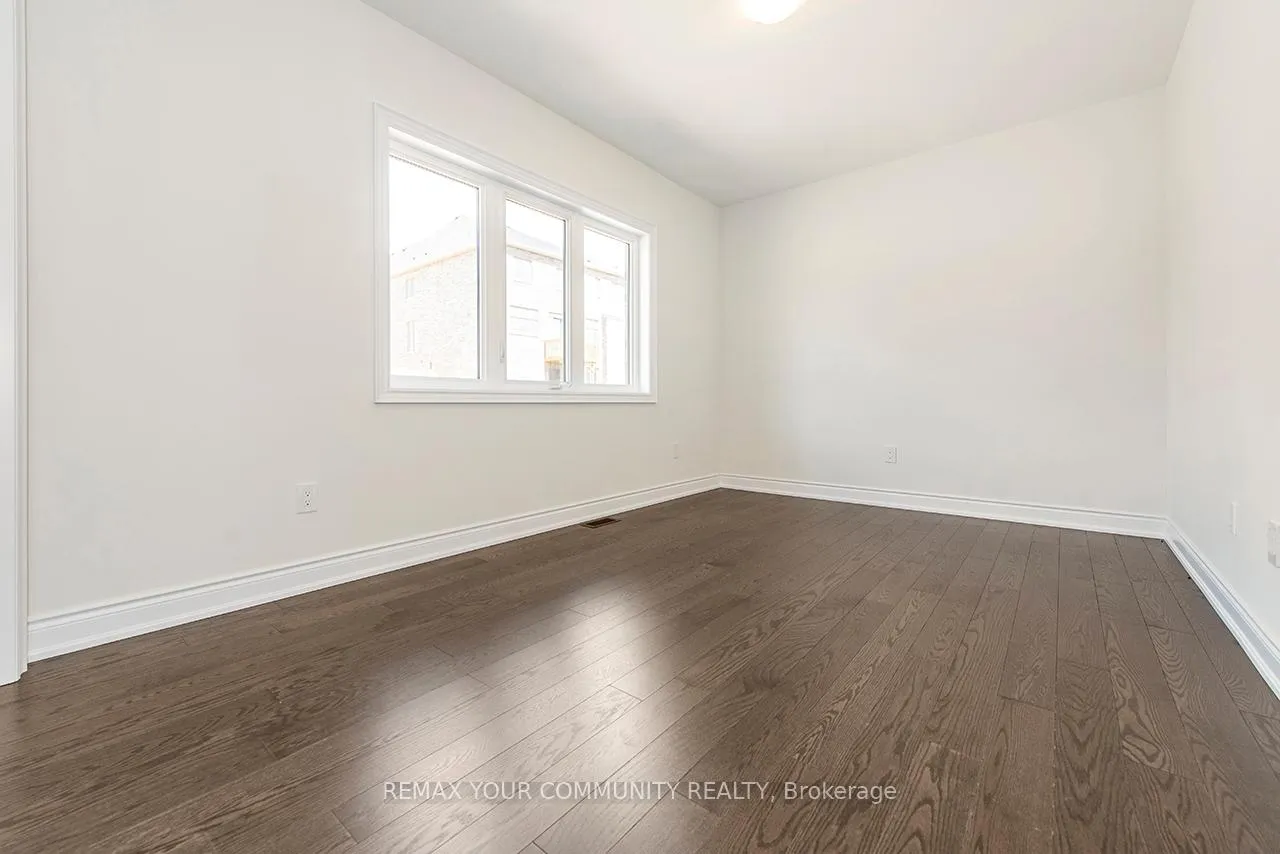Photo 8 of 83 James Walker Avenue, Caledon, Caledon East — HOMEH