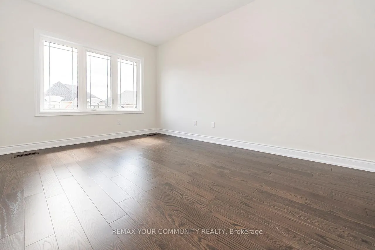 Photo 16 of 83 James Walker Avenue, Caledon, Caledon East — HOMEH