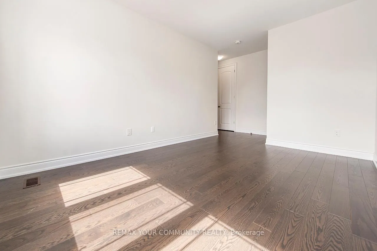 Photo 17 of 83 James Walker Avenue, Caledon, Caledon East — HOMEH