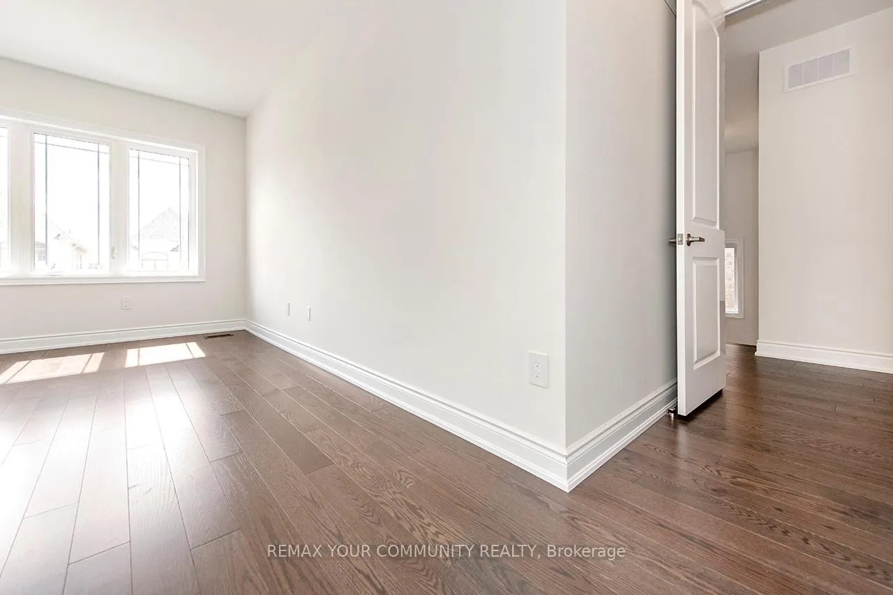Photo 19 of 83 James Walker Avenue, Caledon, Caledon East — HOMEH
