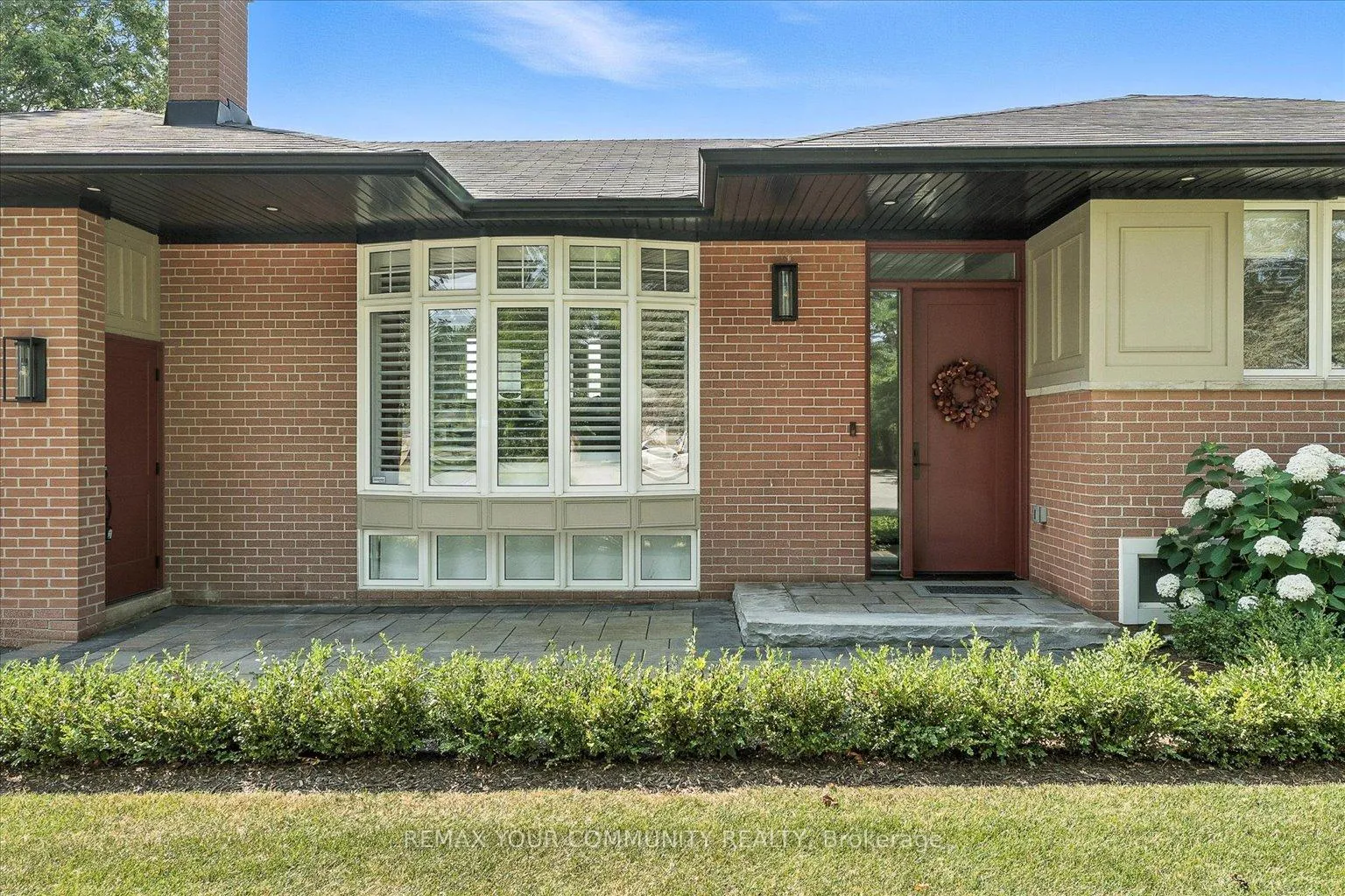 Photo 3 of 165 Clearview Heights, King, King City — HOMEH