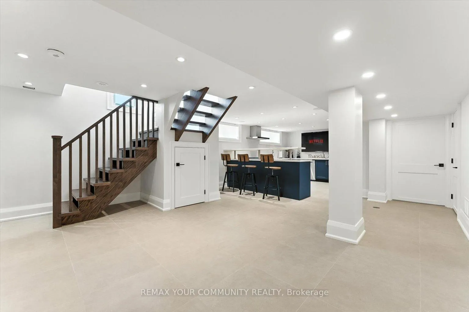 Photo 27 of 165 Clearview Heights, King, King City — HOMEH