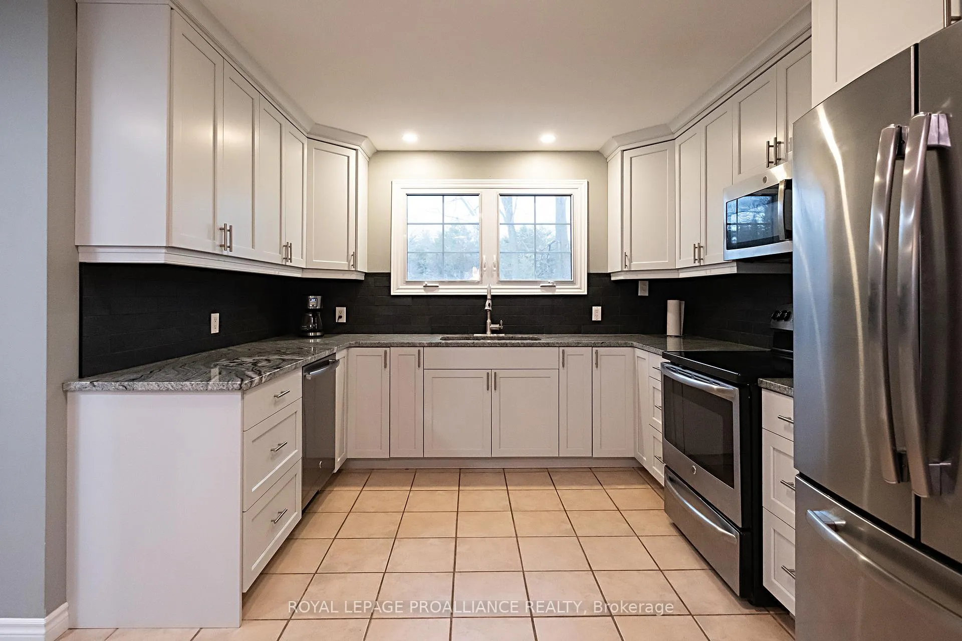 Photo 12 of 104 Bethany Road, Belleville, Thurlow Ward — HOMEH