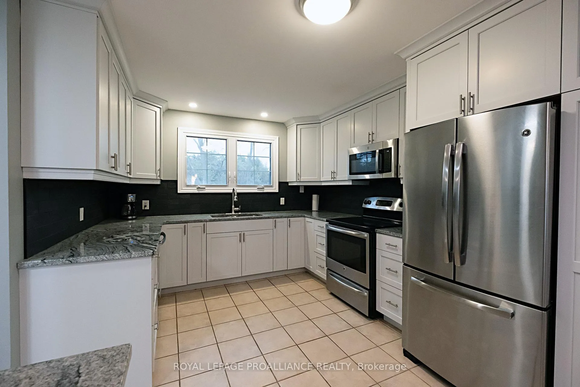 Photo 14 of 104 Bethany Road, Belleville, Thurlow Ward — HOMEH