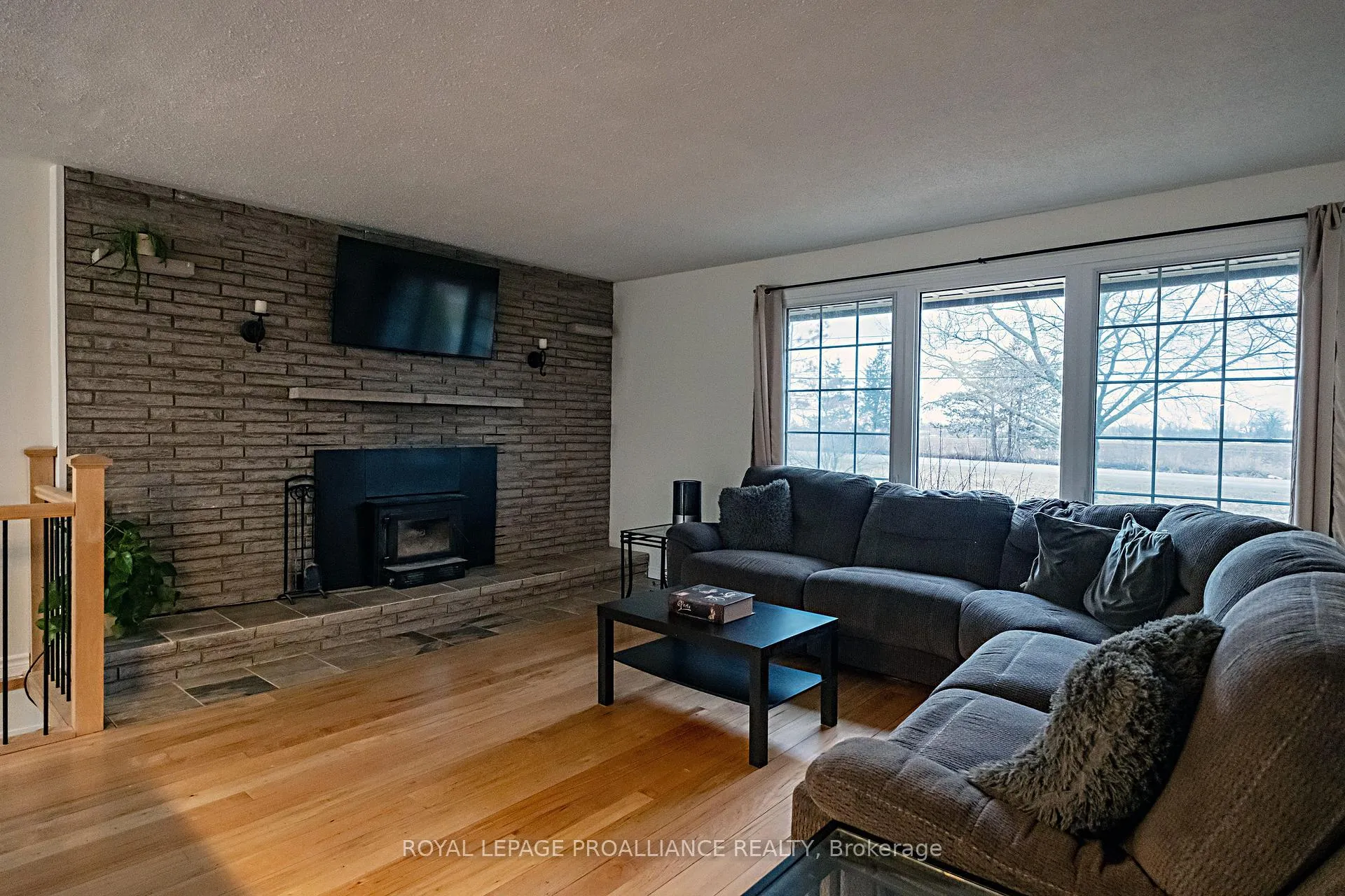 Photo 20 of 104 Bethany Road, Belleville, Thurlow Ward — HOMEH