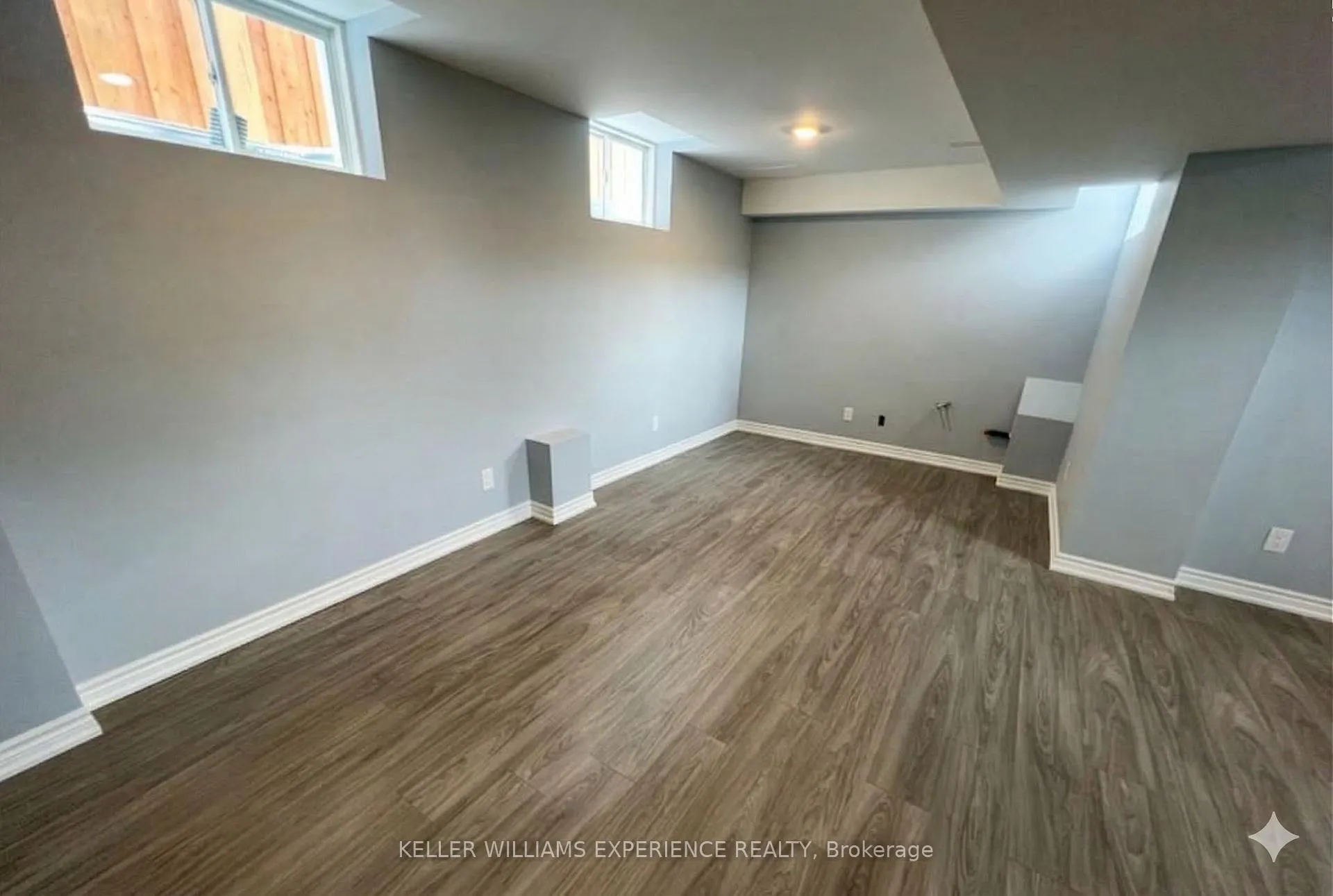 Photo 21 of 147 Sun King Crescent, Barrie, Innis-Shore — HOMEH