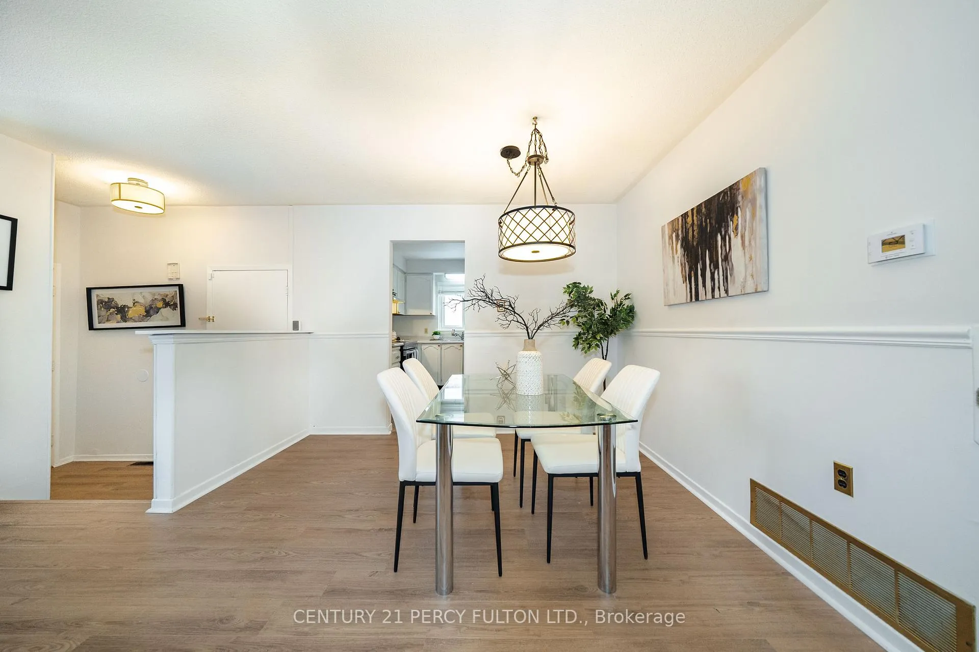 Photo 7 of 754 Edgewood Road, Pickering, Amberlea — HOMEH