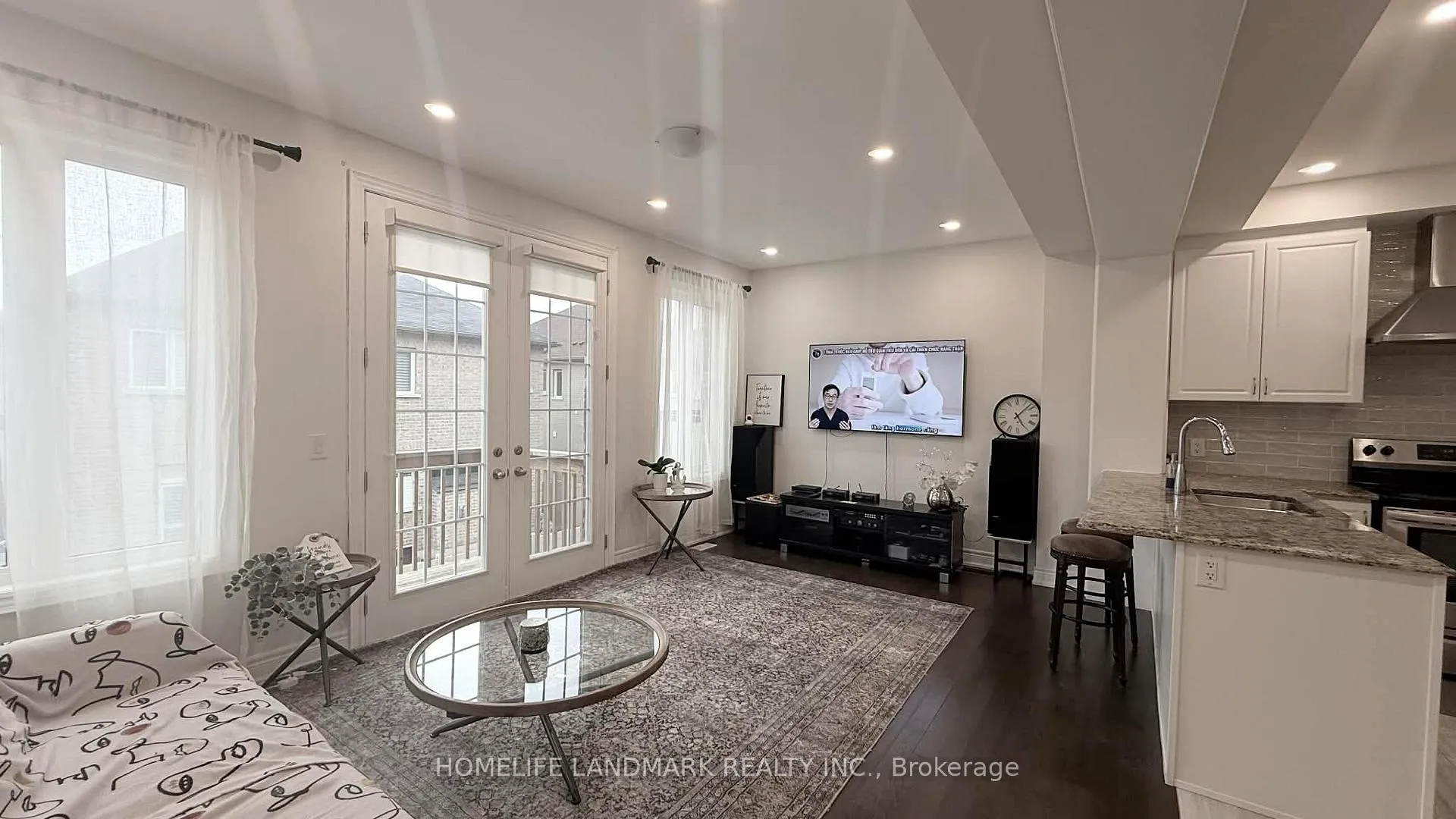 Photo 2 of 66 Haskins (Main & Upper) Crescent, Georgina, Keswick South — HOMEH