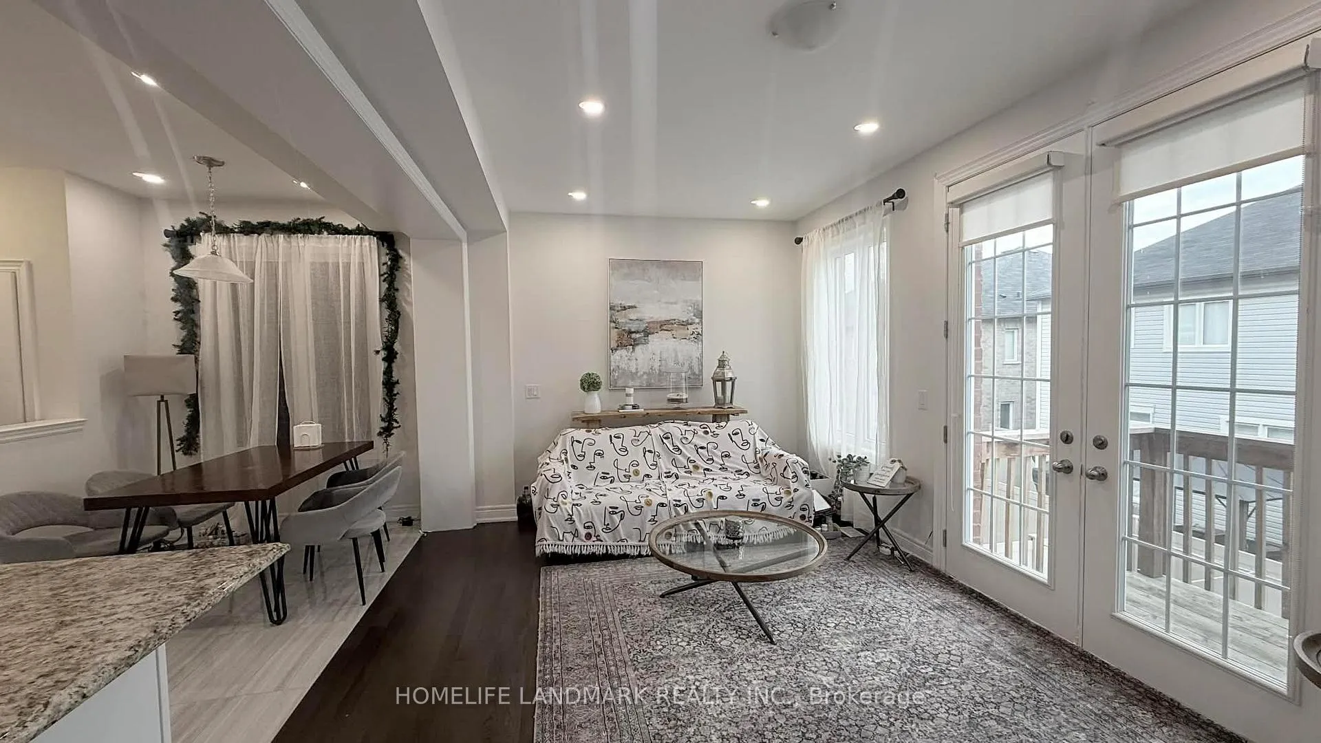 Photo 4 of 66 Haskins (Main & Upper) Crescent, Georgina, Keswick South — HOMEH