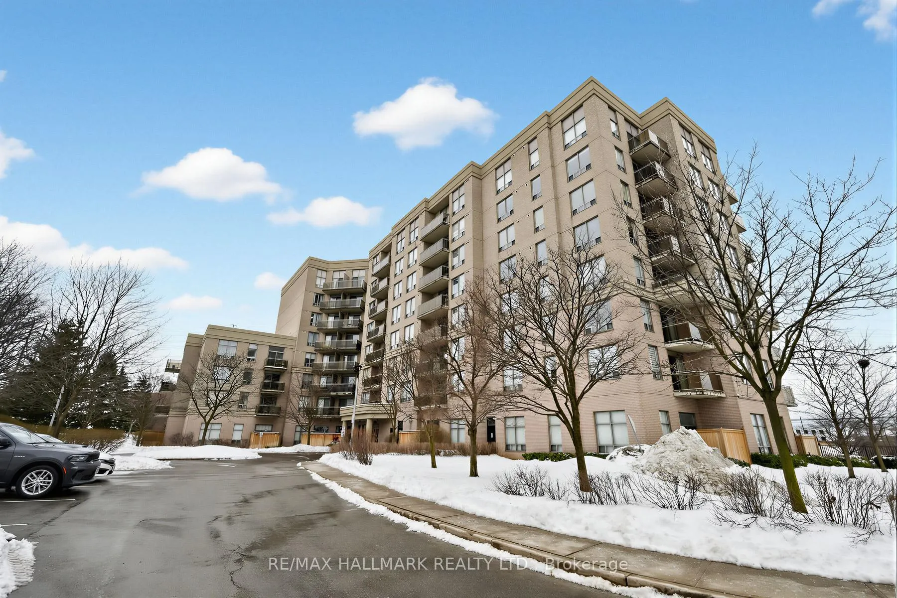 Photo 1 of Unit 211, 1730 Eglinton Avenue E, North York, Victoria Village — HOMEH