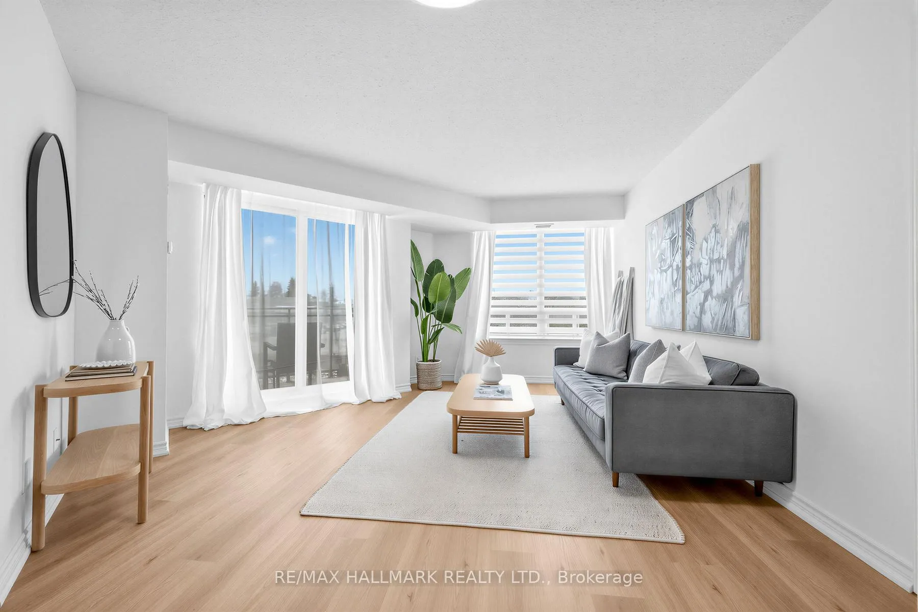 Photo 5 of Unit 211, 1730 Eglinton Avenue E, North York, Victoria Village — HOMEH