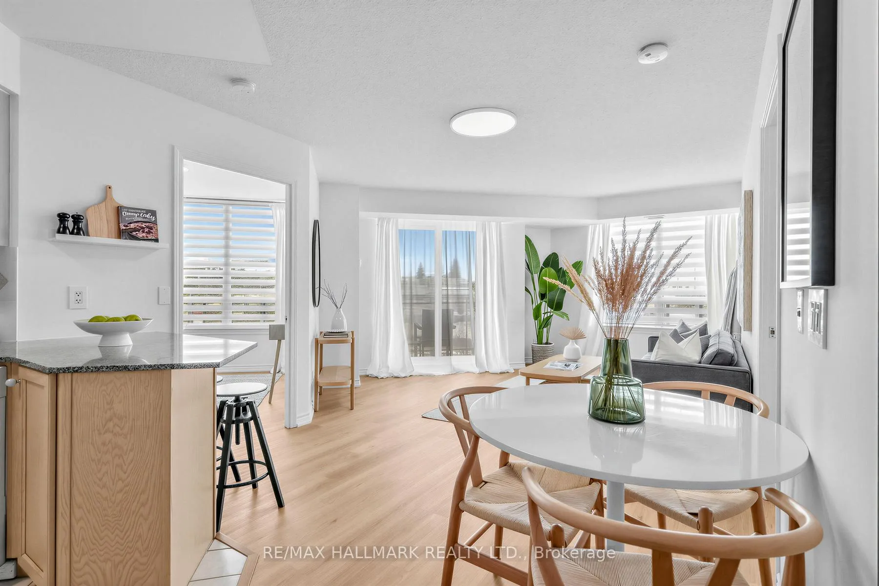 Photo 14 of Unit 211, 1730 Eglinton Avenue E, North York, Victoria Village — HOMEH