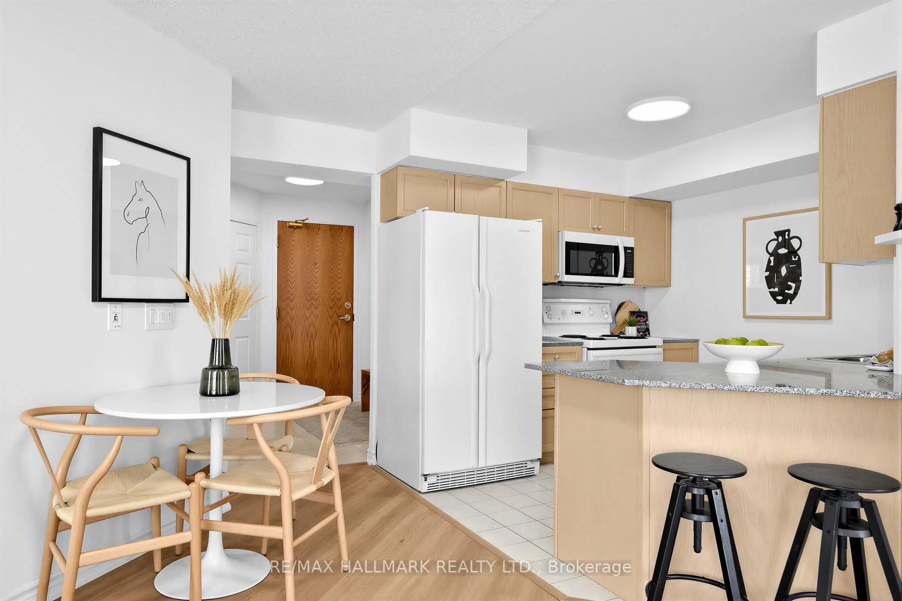 Photo 15 of Unit 211, 1730 Eglinton Avenue E, North York, Victoria Village — HOMEH