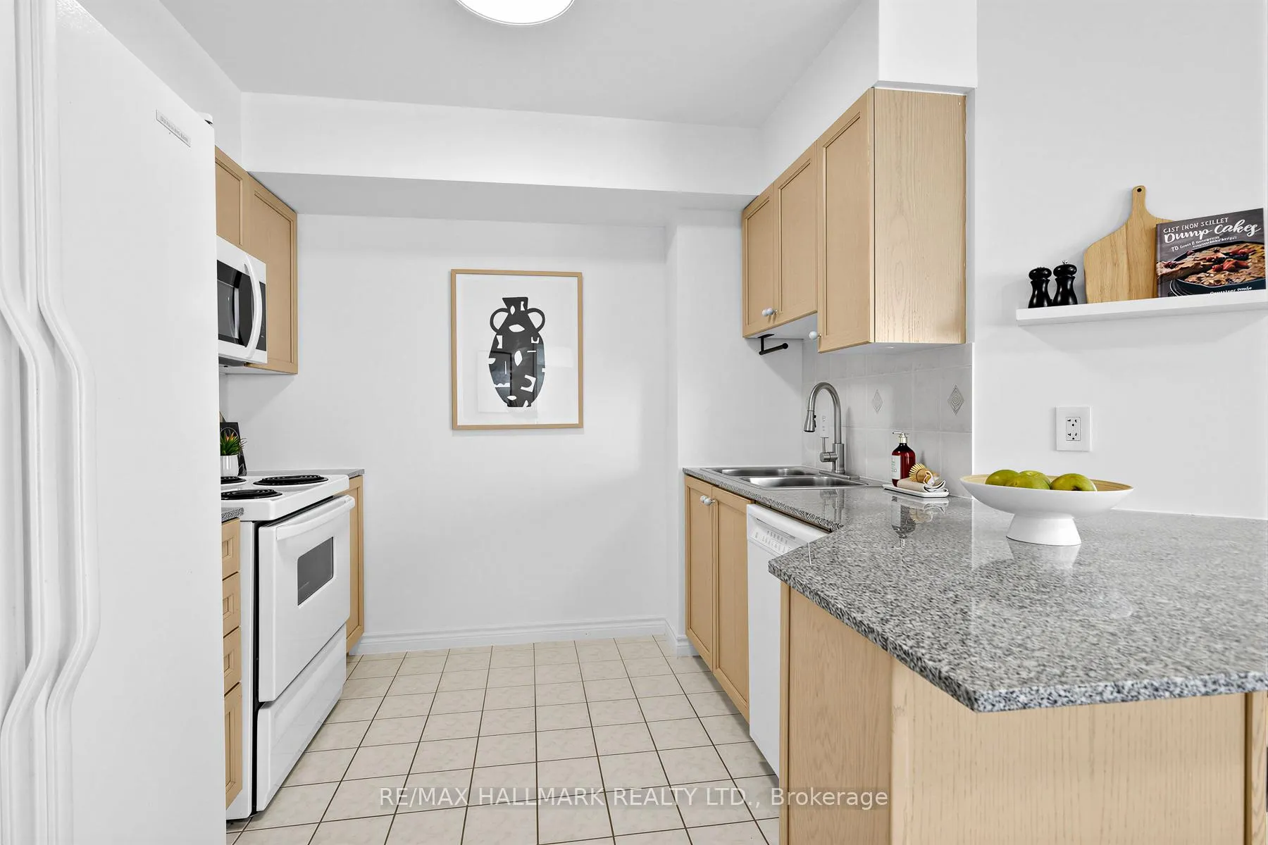 Photo 17 of Unit 211, 1730 Eglinton Avenue E, North York, Victoria Village — HOMEH