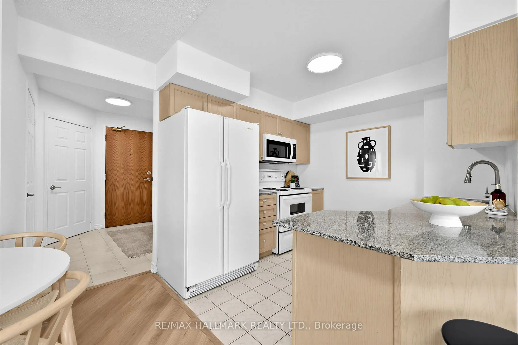 Photo 18 of Unit 211, 1730 Eglinton Avenue E, North York, Victoria Village — HOMEH