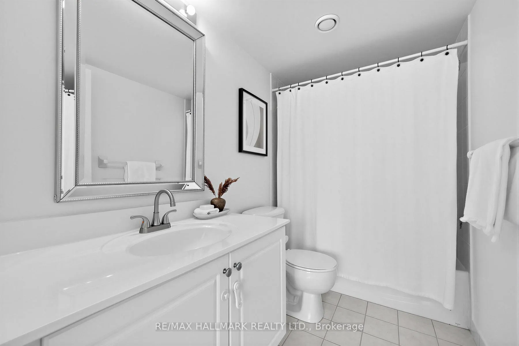 Photo 25 of Unit 211, 1730 Eglinton Avenue E, North York, Victoria Village — HOMEH