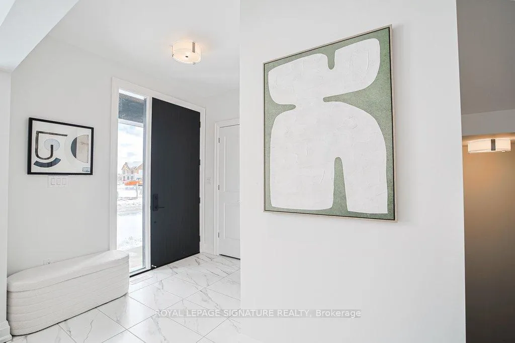 Photo 4 of 448 York Downs Boulevard, Markham, Cachet — HOMEH