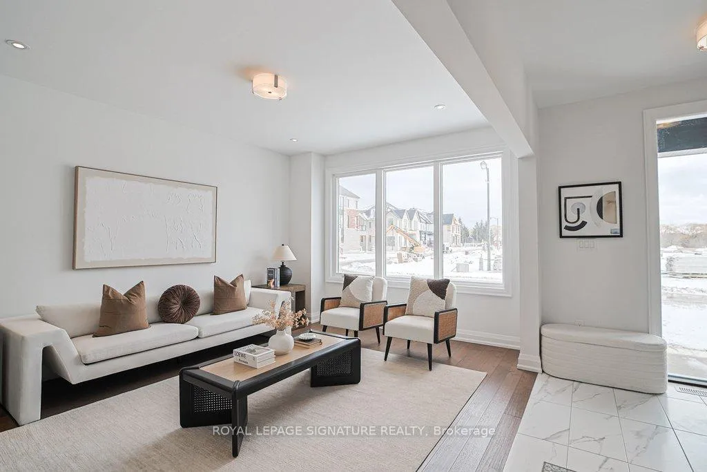 Photo 5 of 448 York Downs Boulevard, Markham, Cachet — HOMEH