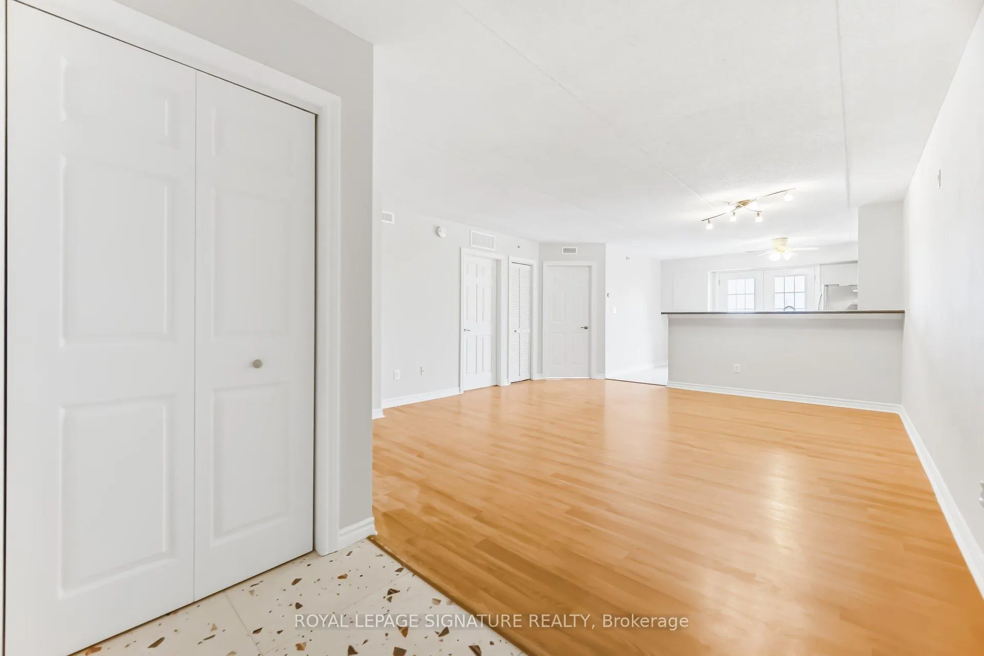 Photo 4 of Unit 207, 1479 Maple Avenue, Milton, Dempsey — HOMEH