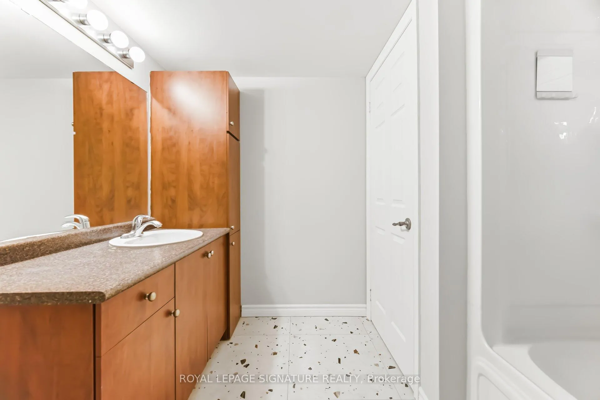 Photo 27 of Unit 207, 1479 Maple Avenue, Milton, Dempsey — HOMEH