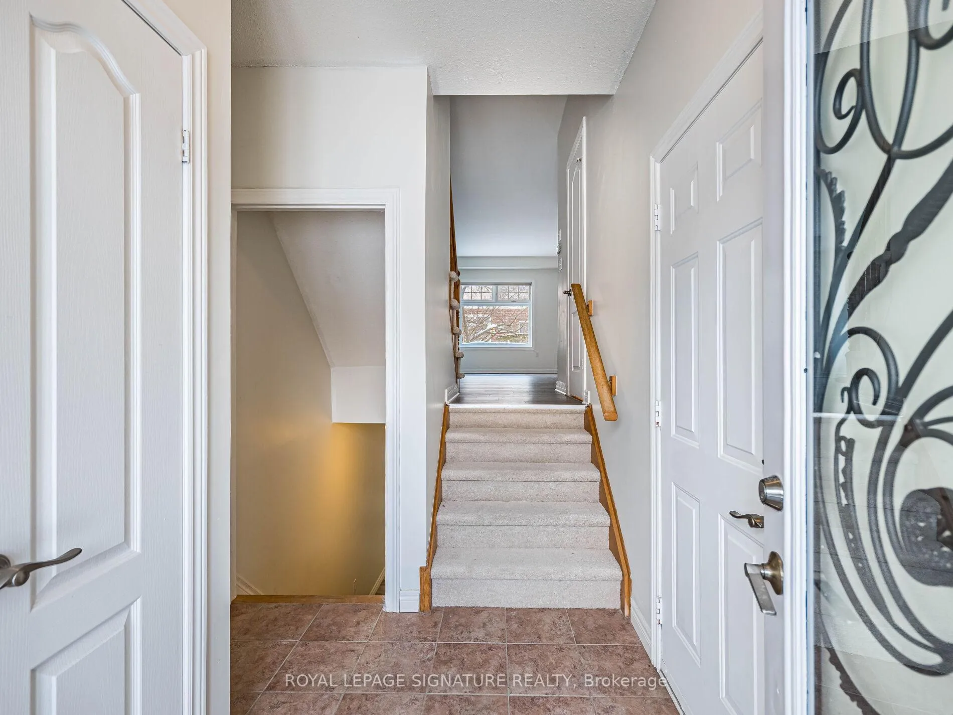 Photo 3 of 75 Olivia Place, Hamilton, Meadowlands — HOMEH