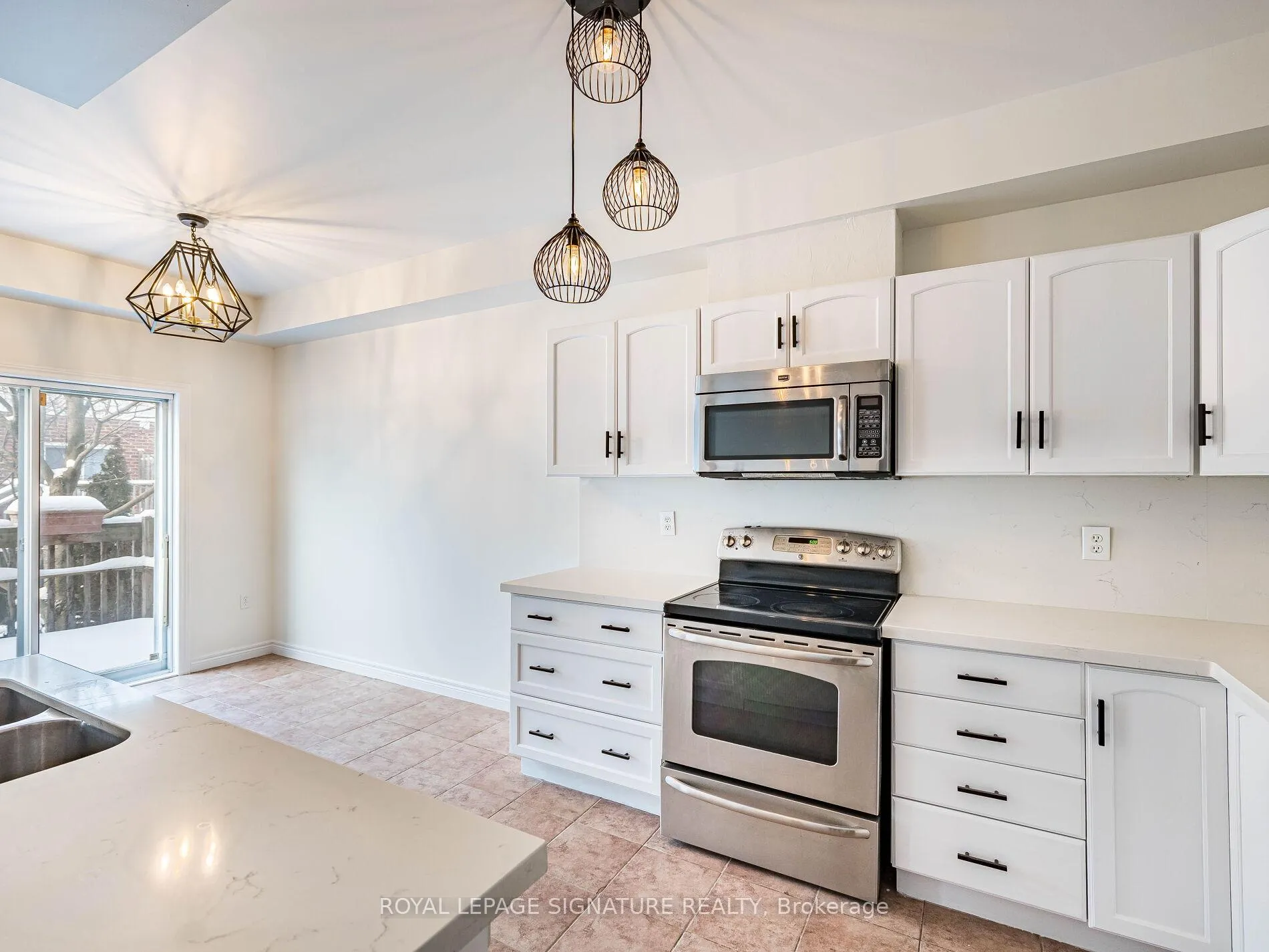 Photo 17 of 75 Olivia Place, Hamilton, Meadowlands — HOMEH