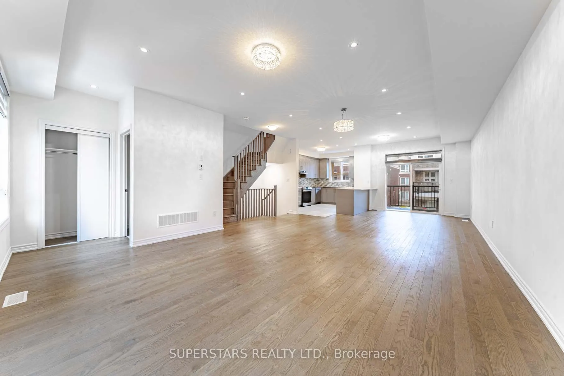 Photo 8 of 63 Massachusetts Lane, Markham, Wismer — HOMEH