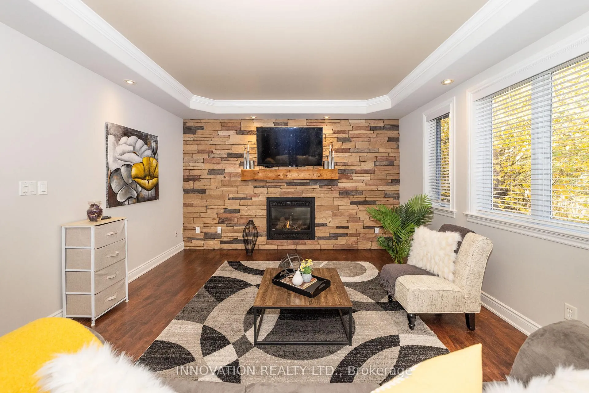 Photo 8 of 122 Country Meadow Drive S, Ottawa, Huntley Ward (North West) — HOMEH