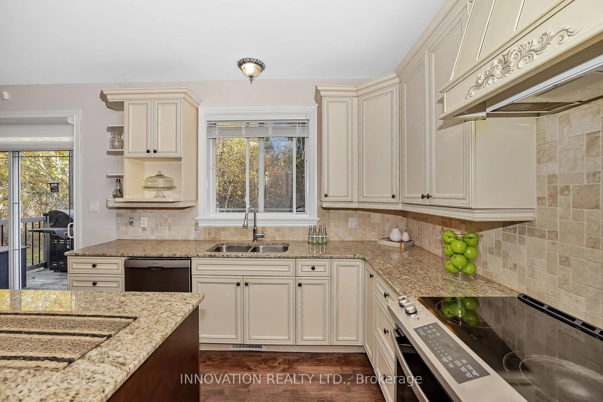 Photo 15 of 122 Country Meadow Drive S, Ottawa, Huntley Ward (North West) — HOMEH
