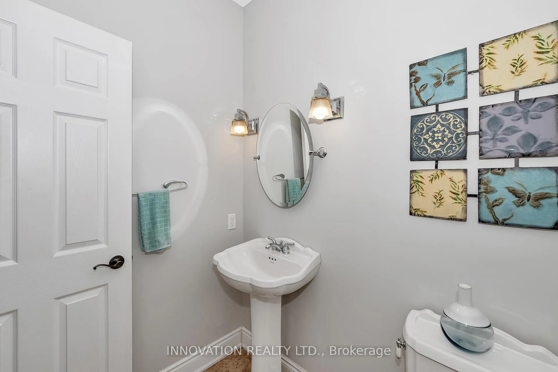 Photo 18 of 122 Country Meadow Drive S, Ottawa, Huntley Ward (North West) — HOMEH