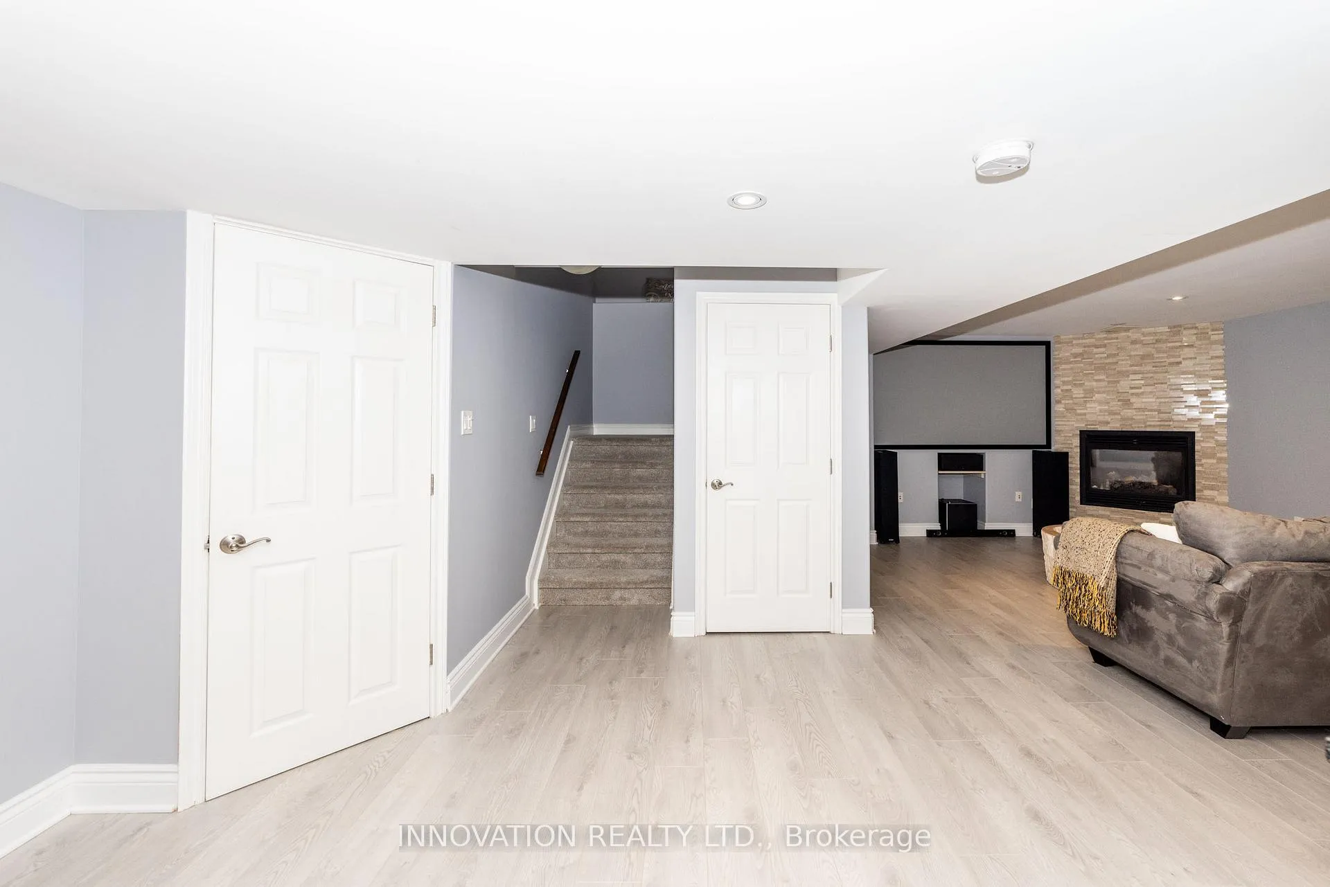 Photo 31 of 122 Country Meadow Drive S, Ottawa, Huntley Ward (North West) — HOMEH