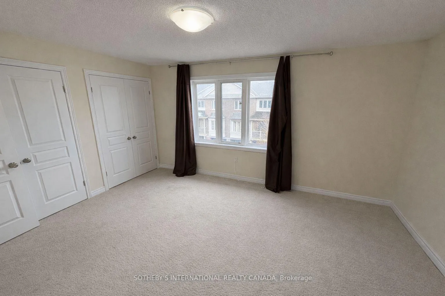 Photo 7 of Unit 14, 4121 Palermo Common, Burlington, Shoreacres — HOMEH