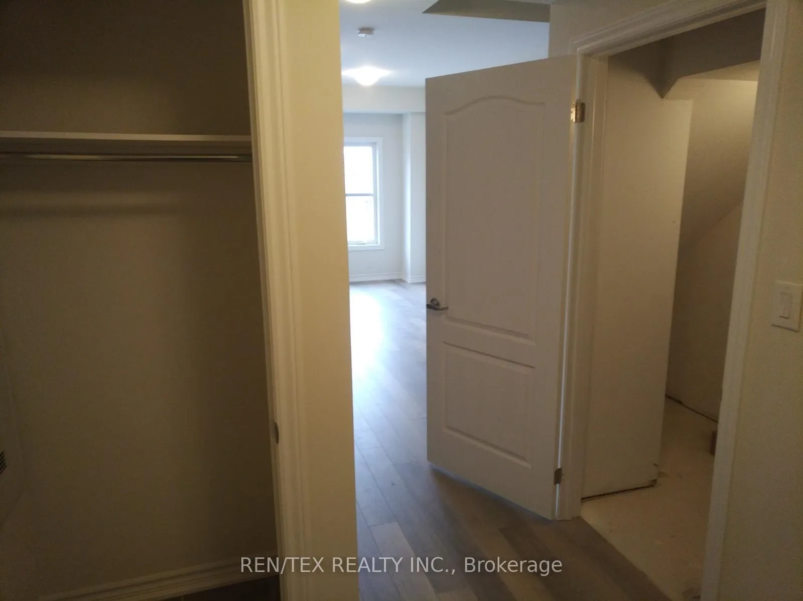 Photo 3 of Unit 221, 3865 Major Mackenzie Drive W, Vaughan, Vellore Village — HOMEH