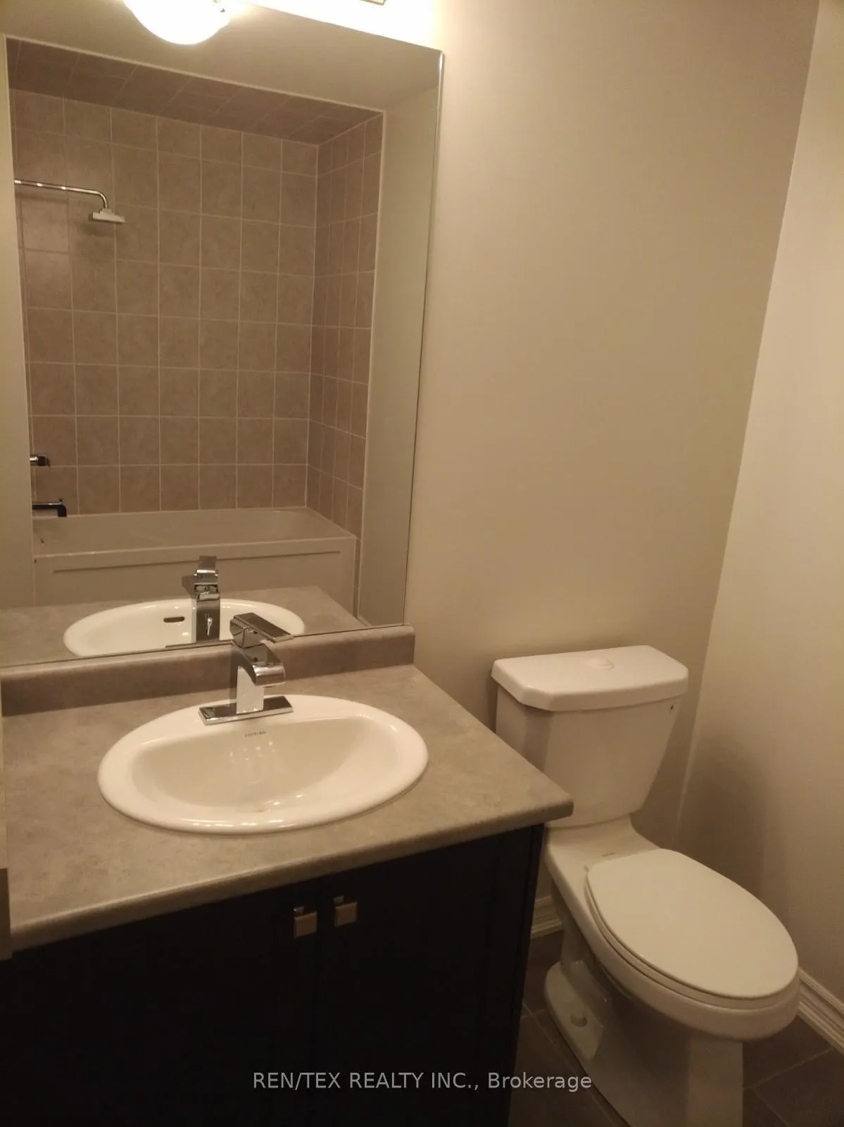 Photo 5 of Unit 221, 3865 Major Mackenzie Drive W, Vaughan, Vellore Village — HOMEH