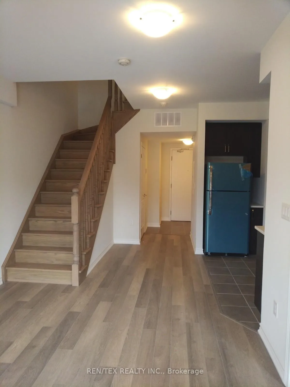 Photo 9 of Unit 221, 3865 Major Mackenzie Drive W, Vaughan, Vellore Village — HOMEH